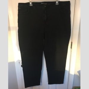 Style & Co Black Slim Leg Jeans | Tummy Control